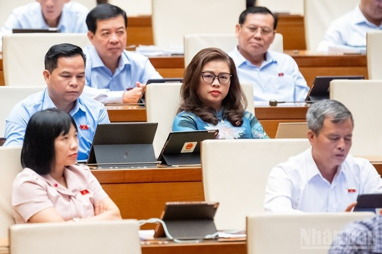 Parlamento vietnamita aprueba la enmienda de ley empresarial y la reducción del IVA