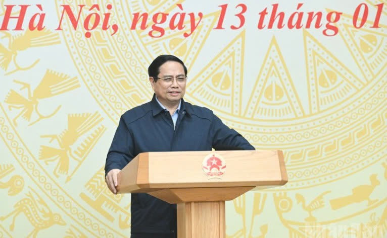 El primer ministro Pham Minh Chinh interviene en la reunión. (Foto: Nhan Dan)