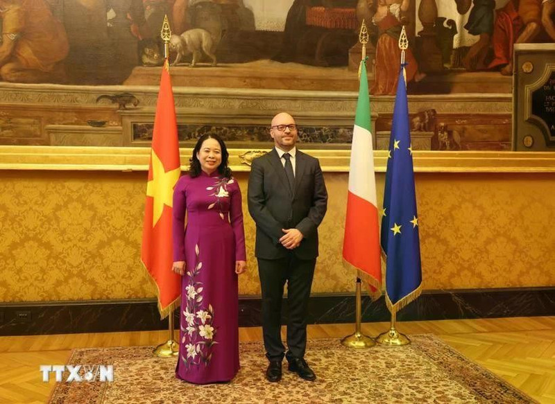 La vicepresidenta Vo Thi Anh Xuan y el presidente de la Cámara de Diputados de Italia, Lorenzo Fontana. (Foto: VNA)