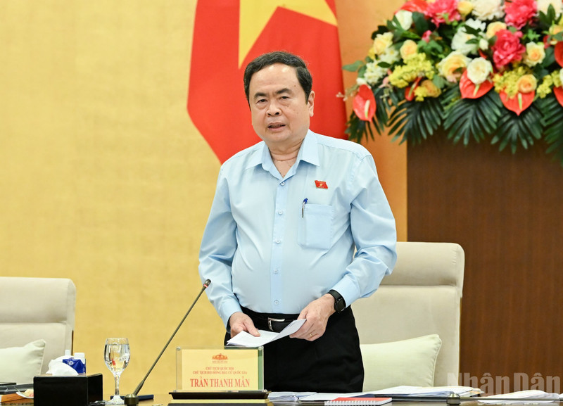 Tran Thanh Man, titular del Parlamento y presidente del Consejo Electoral Nacional, interviene en la cita.