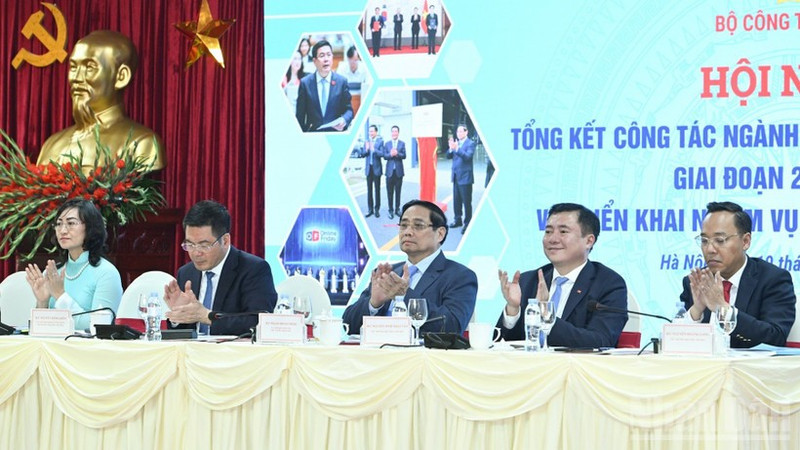 El primer ministro vietnamita, Pham Minh Chinh, asiste a la conferencia. (Foto: Nhan Dan)