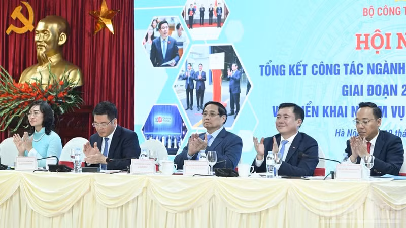 El primer ministro vietnamita, Pham Minh Chinh, asiste a la conferencia. (Foto: Nhan Dan)