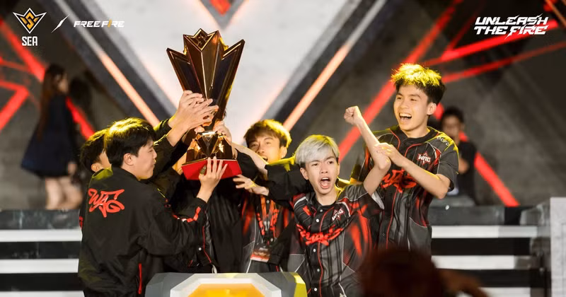 Miembros de equipo Secret WAG celebran el título de campeón. (Foto: Comité Organizador)