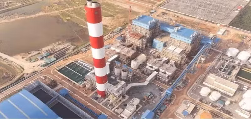 Conectan a la red eléctrica nacional la Unidad 1 de la central térmica Quang Trach 1 (Foto: Nhan Dan)