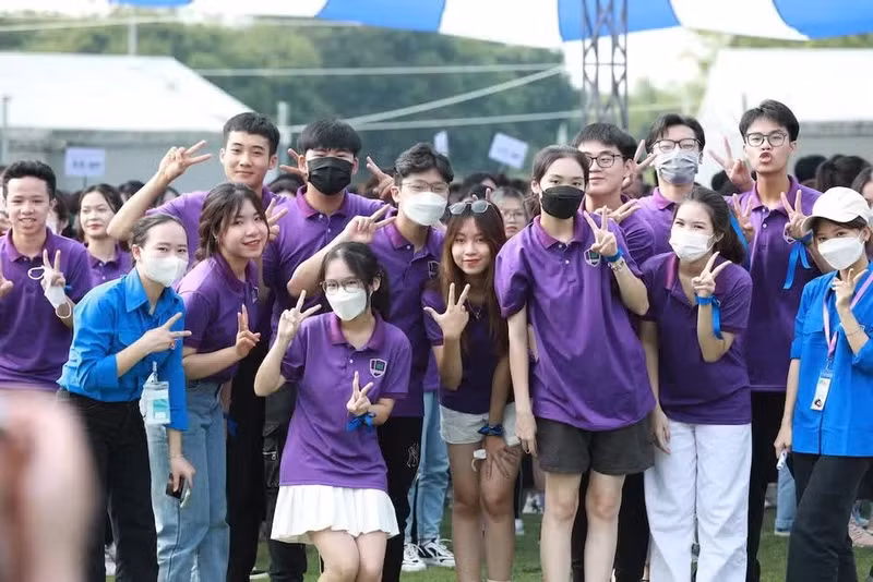 Múltiples actividades en el Día Nacional de Emprendimiento para estudiantes vietnamitas