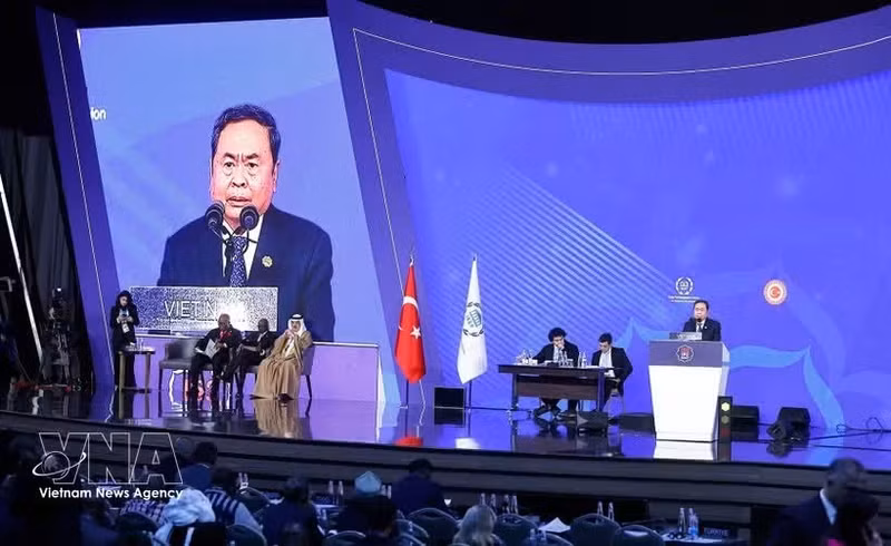 El presidente de la Asamblea Nacional, Tran Thanh Man, interviene en el debate general de la UIP-152. Foto: VNA