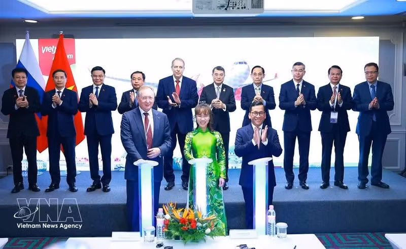 Vietjet anuncia la apertura de tres nuevas rutas aéreas que conectarán las ciudades vietnamitas de Da Nang y Nha Trang con Moscú, Kazán y Novosibirsk. Foto: VNA