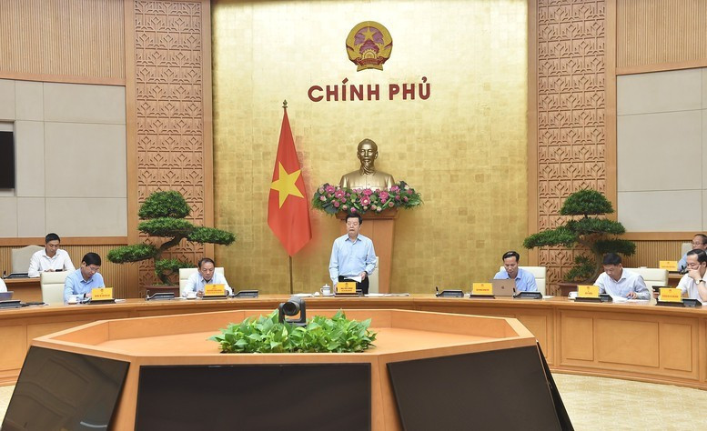El viceprimer ministro Mai Van Chinh preside una reunión del Comité Directivo Estatal de Turismo. (Foto: VGP)