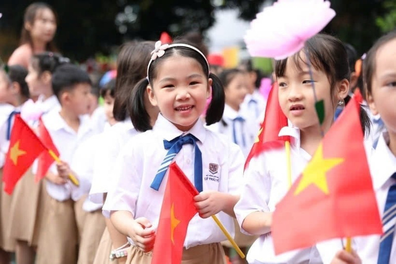 Casi 26 millones de estudiantes comienzan el año escolar 2025-2026 en Vietnam (Foto: daibieunhandan.vn)