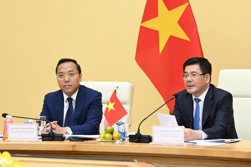 El ministro de Industria y Comercio de Vietnam, Nguyen Hong Dien, habla en la cita (Foto: Ministerio de Industria y Comercio)