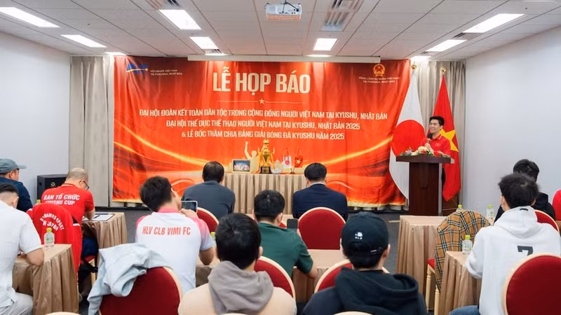 Durante la rueda de prensa (Foto: baovanhoa.vn)