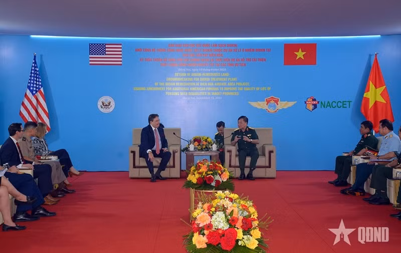 En el evento (Foto: qdnd.vn)