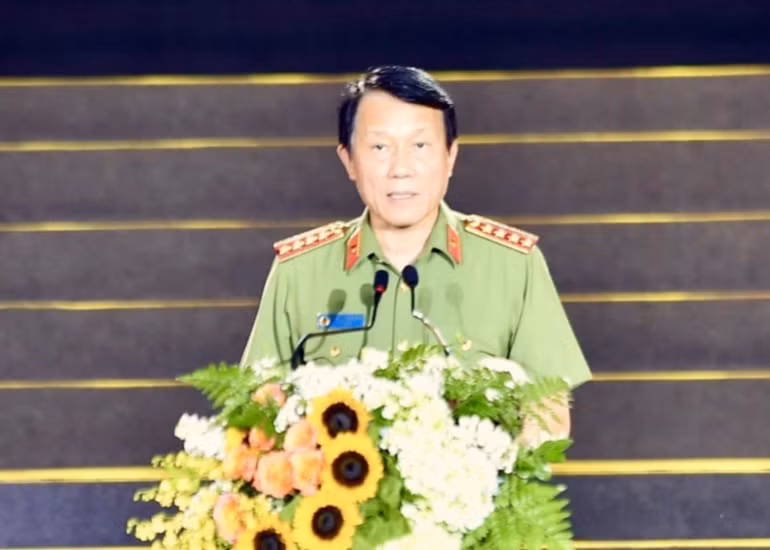 El ministro de Seguridad Pública, Luong Tam Quang, habla en el programa.