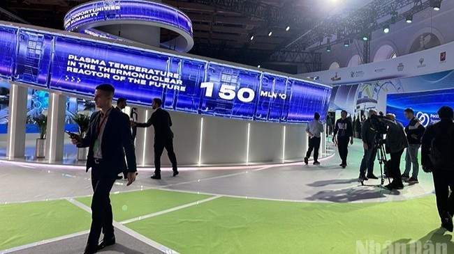 Stands en la Semana Energética Rusa. (Foto: Thuy Van)