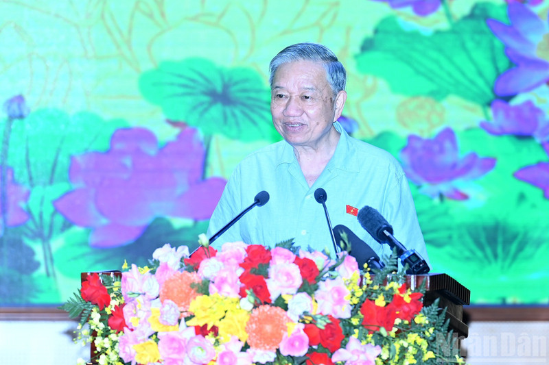 El secretario general del Partido Comunista de Vietnam, To Lam, habla en el acto. (Foto: Nhan Dan)