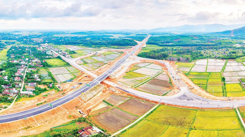Un tramo de la autopista Norte-Sur fue puesto a prueba técnica el 19 de diciembre de 2025 como parte de la segunda etapa de construcción de esa vía nacional.