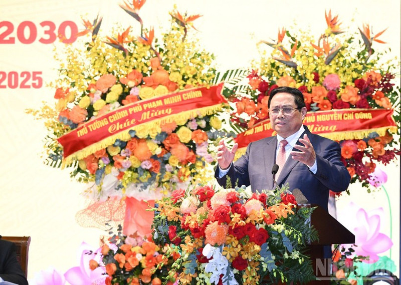 El primer ministro Pham Minh Chinh habla en el evento (Foto: Nhan Dan)