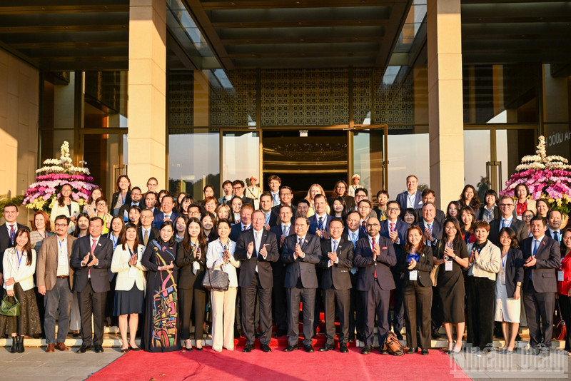 Delegados en el evento. (Foto: Nhan Dan)