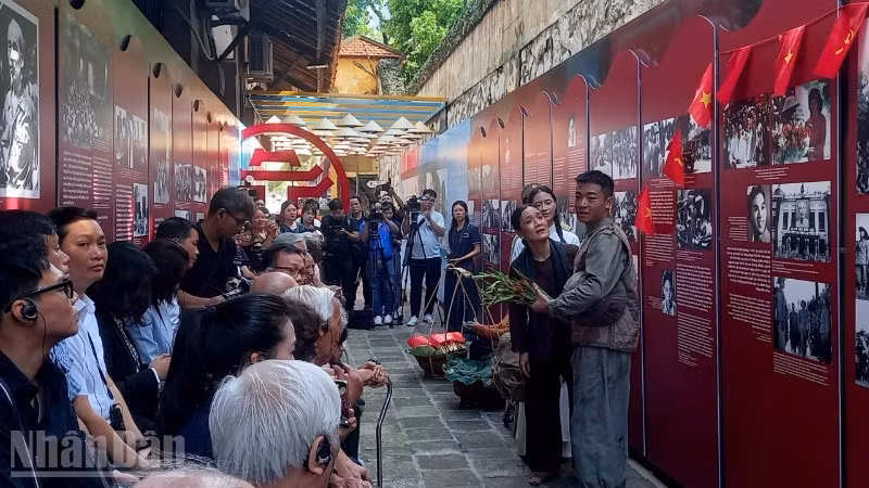 En la exposición (Foto: Nhan Dan)