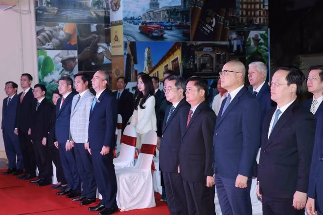 Delegados participantes en la cita (Foto: VNA)