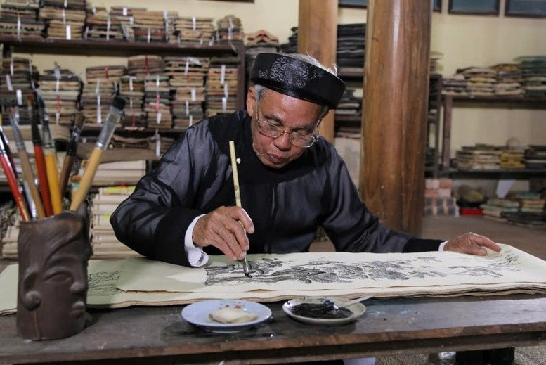 El artesano experto Nguyen Dang Che. (Foto: VNA)
