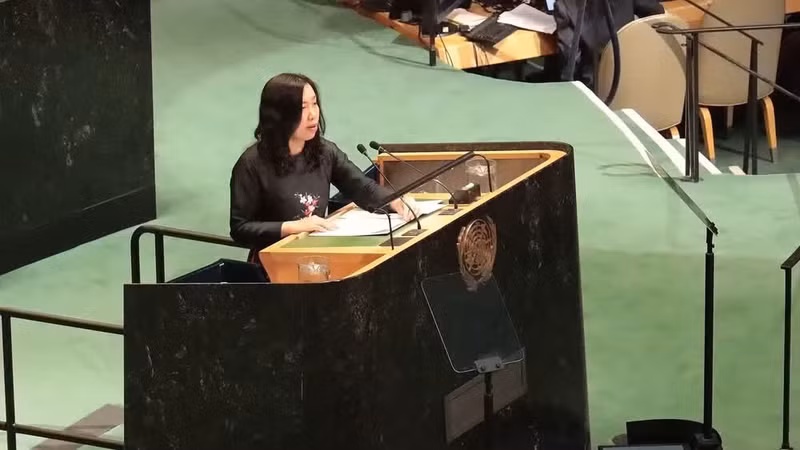 La viceministra de Relaciones Exteriores de Vietnam, Le Thi Thu Hang, habla en la cita (Foto: VNA)