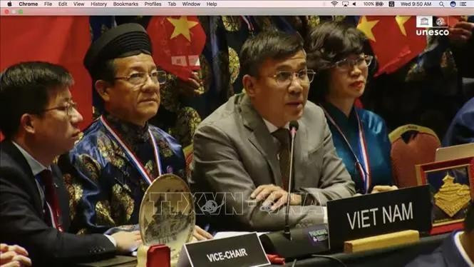 El viceministro de Relaciones Exteriores vietnamita Nguyen Minh Vu en la 19ª sesión del Comité Intergubernamental para la Salvaguardia del Patrimonio Cultural Inmaterial (Foto: VNA) El viceministro de Relaciones Exteriores vietnamita Nguyen Minh Vu en la 19ª sesión del Comité Intergubernamental para la Salvaguardia del Patrimonio Cultural Inmaterial (Foto: VNA)