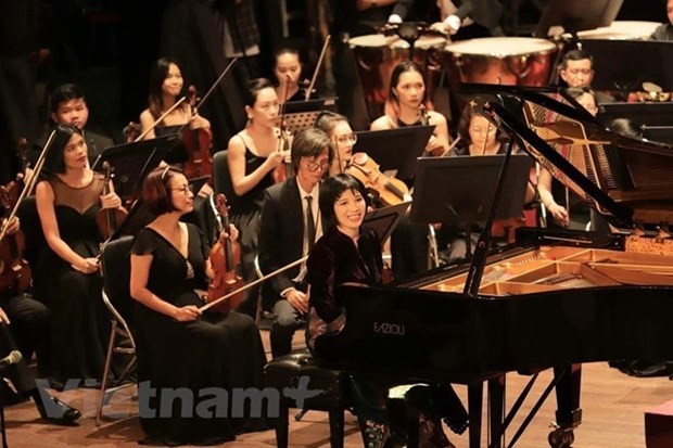 La pianista Nguyen Bich Tra en una actuación en Vietnam. (Foto proporcionado por Nguyen Bich Tra)