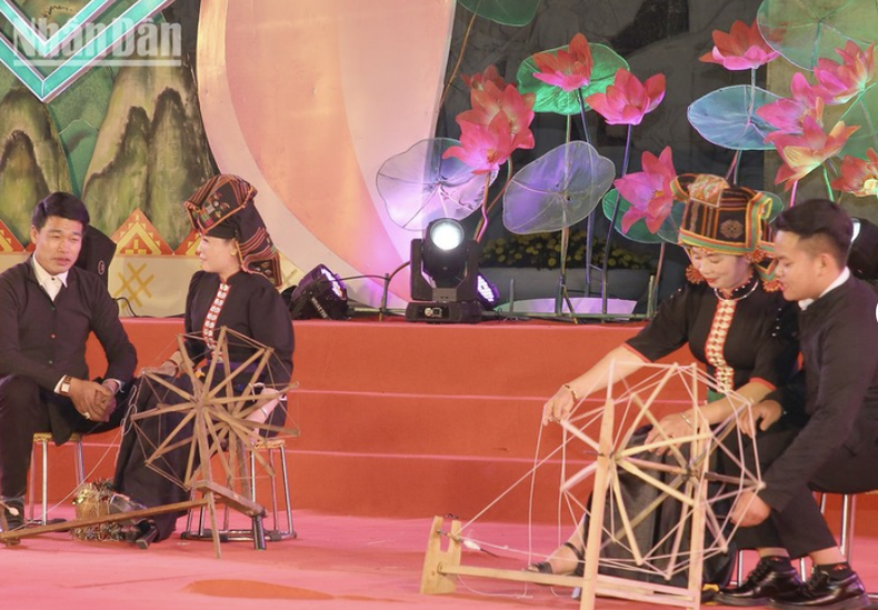 El festival refleja la gratitud del pueblo por los dones de los dioses y es una ocasión para rogar por la paz y la prosperidad de la nación, las buenas cosechas, así como para enraizar la solidaridad y el amor a la Patria.