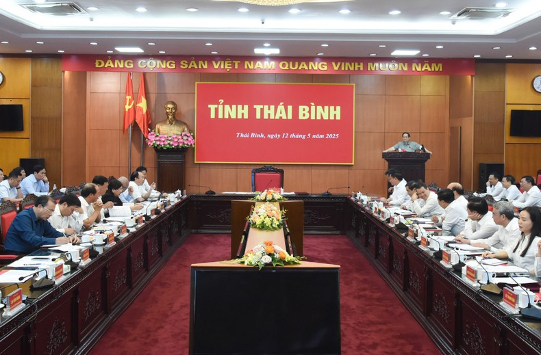 El premier vietnamita, Pham Minh Chinh, enfatiza que Thai Binh necesita recuperar tierras del mar para crear nuevos espacios a fin de desarrollar las zonas económicas, la infraestructura y la industria.