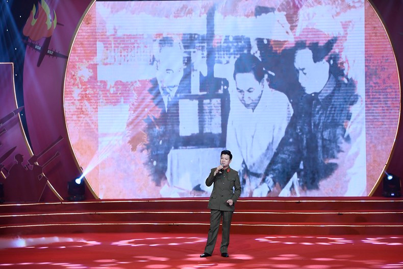 Además de melodías heroicas, el programa presenta numerosos y valiosos materiales audiovisuales.