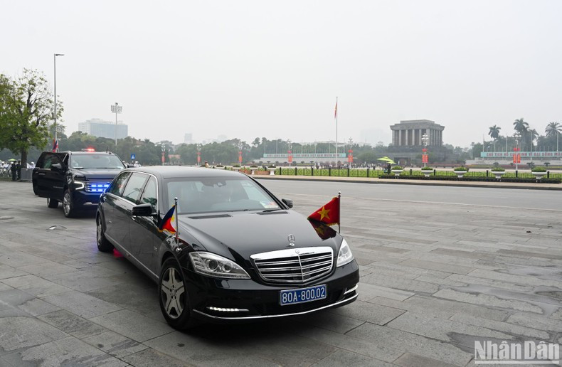 El convoy de coches del presidente de Filipinas. El convoy de coches del presidente de Filipinas.