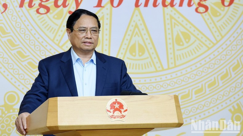 Minh Chinh destaca las tareas establecidas en los próximos tiempos para completar con éxito los objetivos nacionales de transformación digital para 2025. Minh Chinh destaca las tareas establecidas en los próximos tiempos para completar con éxito los objetivos nacionales de transformación digital para 2025.