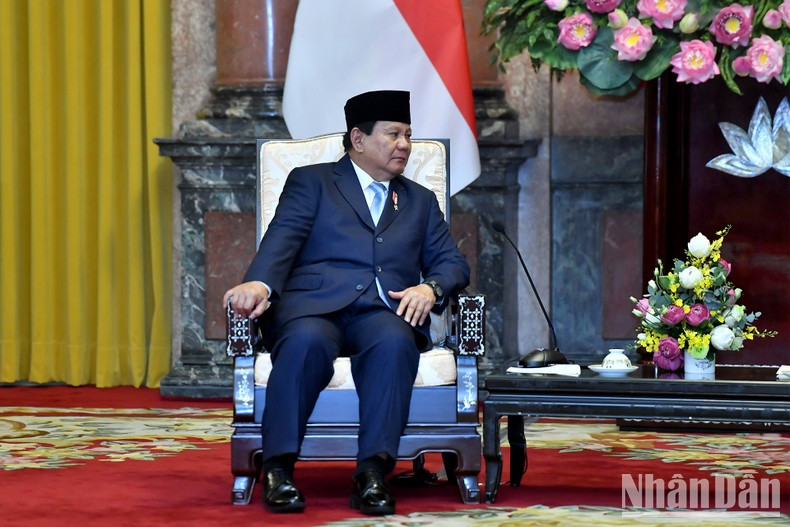 El presidente electo de Indonesia, Prabowo Subianto, interviene en la cita.