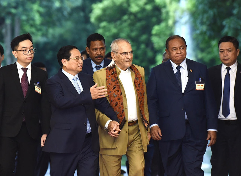 El jefe de Gobierno vietnamita, Pham Minh Chinh, y el presidente de Timor Oriental, José Ramos-Horta.