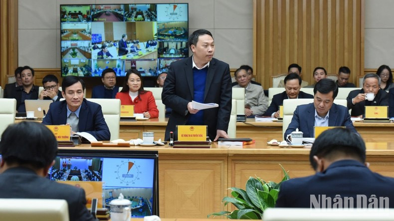 El representante del Ministerio de Información y Comunicación.