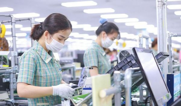 La cantidad de líderes empresariales con evaluación positiva sobre la perspectiva comercial de Vietnam en el tercer trimestre de 2023 aumentó un nueve por ciento respecto a la cifra del segundo trimestre pasado. (Foto: baodautu) La cantidad de líderes empresariales con evaluación positiva sobre la perspectiva comercial de Vietnam en el tercer trimestre de 2023 aumentó un nueve por ciento respecto a la cifra del segundo trimestre pasado. (Foto: baodautu)