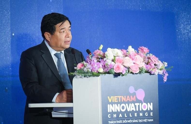 El ministro de Planificación e Inversiones, Nguyen Chi Dung, interviene en la cita El ministro de Planificación e Inversiones, Nguyen Chi Dung, interviene en la cita