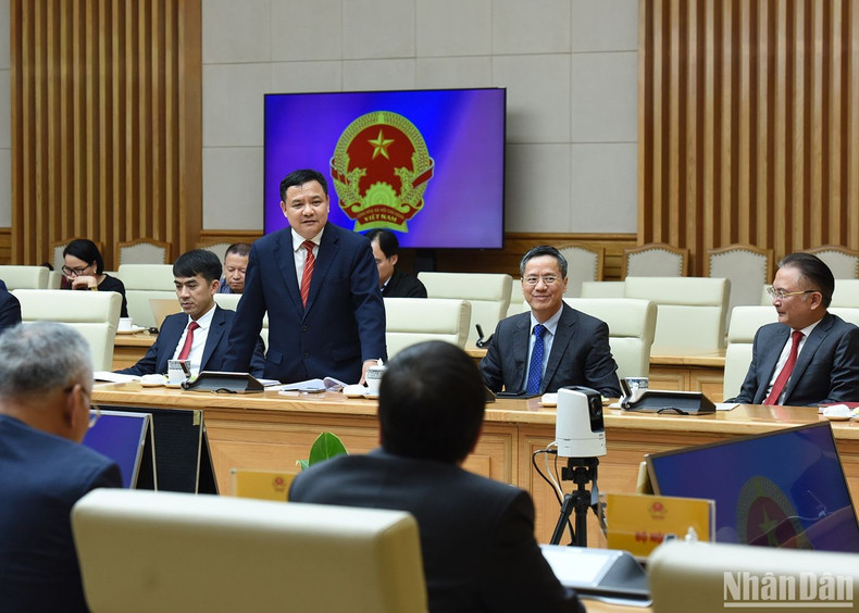 Bui Van Nghi, embajador en Brasil, Bolivia, Perú, Guyana y Surinam, habla en el acto.