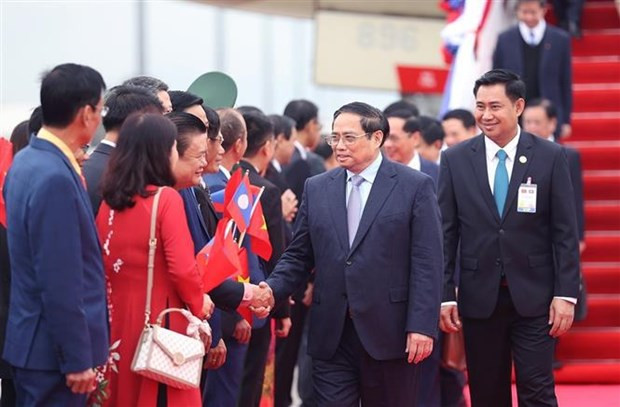 El premier Pham Minh Chinh inicia visita oficial a Laos (Fotografía: VNA) El premier Pham Minh Chinh inicia visita oficial a Laos (Fotografía: VNA)