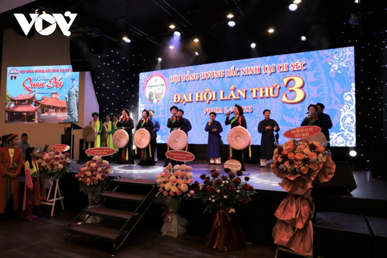 Actuaciones artísticas en el evento. (Foto: VOV)