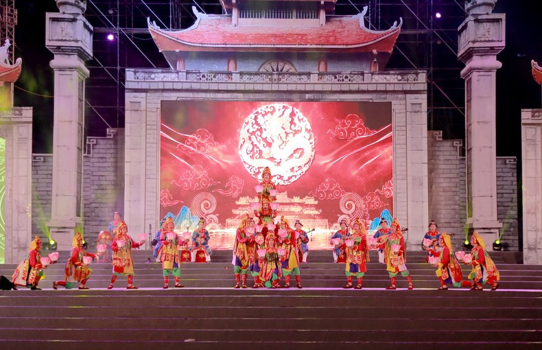 Presentación de la música de la corte real de Hue. Presentación de la música de la corte real de Hue.