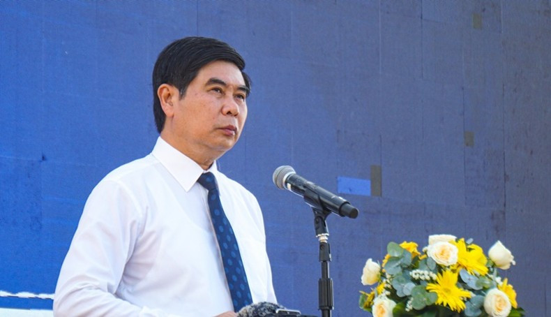 El vicepresidente del Comité Popular de la provincia de Binh Dinh, Lam Hai Giang, habla en la ceremonia de apertura. El vicepresidente del Comité Popular de la provincia de Binh Dinh, Lam Hai Giang, habla en la ceremonia de apertura.