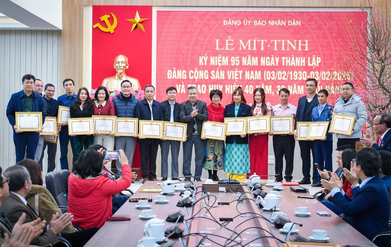 Militantes que cumplen con excelencia sus tareas en 2024.