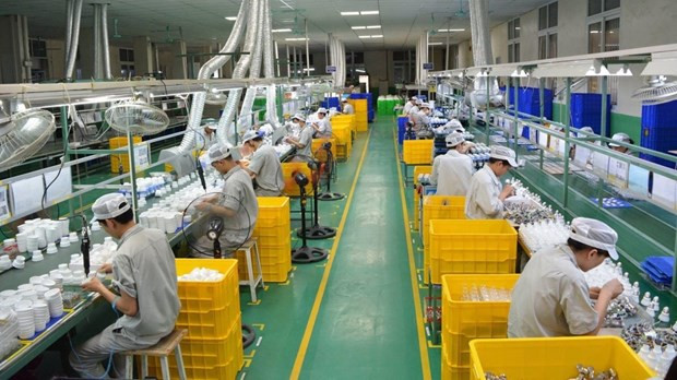 La transformación digital contribuye a mejorar la competitividad, creando avances en la producción y los negocios. (Foto: baodautu.vn)