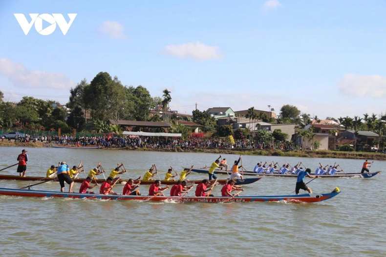 Los equipos compiten en la ronda de clasificación y los cuatro mejores pasan a las semifinales y finales. Los equipos compiten en la ronda de clasificación y los cuatro mejores pasan a las semifinales y finales.