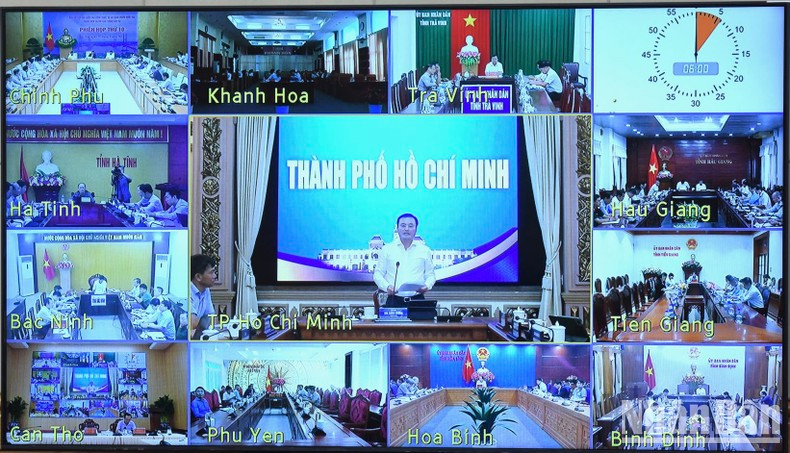 Representante de Ciudad Ho Chi Minh habla en el acto.