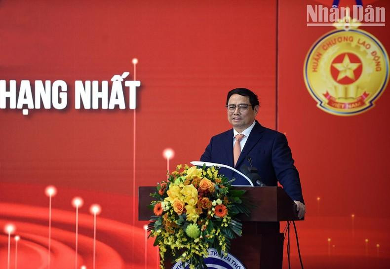 El jefe de Gobierno vietnamita, Pham Minh Chinh, pronuncia un discurso. El jefe de Gobierno vietnamita, Pham Minh Chinh, pronuncia un discurso.