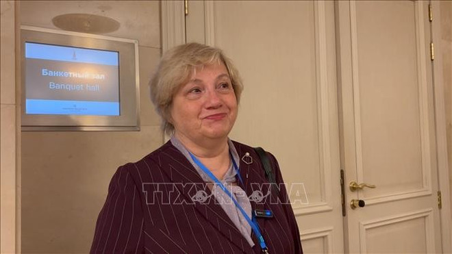 La periodista Elena Nikulina de la agencia de noticias Rossiya Segodnya (Foto: VNA) La periodista Elena Nikulina de la agencia de noticias Rossiya Segodnya (Foto: VNA)