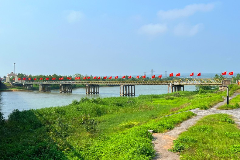 Con la luz del sol de finales de primavera y principios de verano, el paisaje cobra vida. Con la luz del sol de finales de primavera y principios de verano, el paisaje cobra vida.